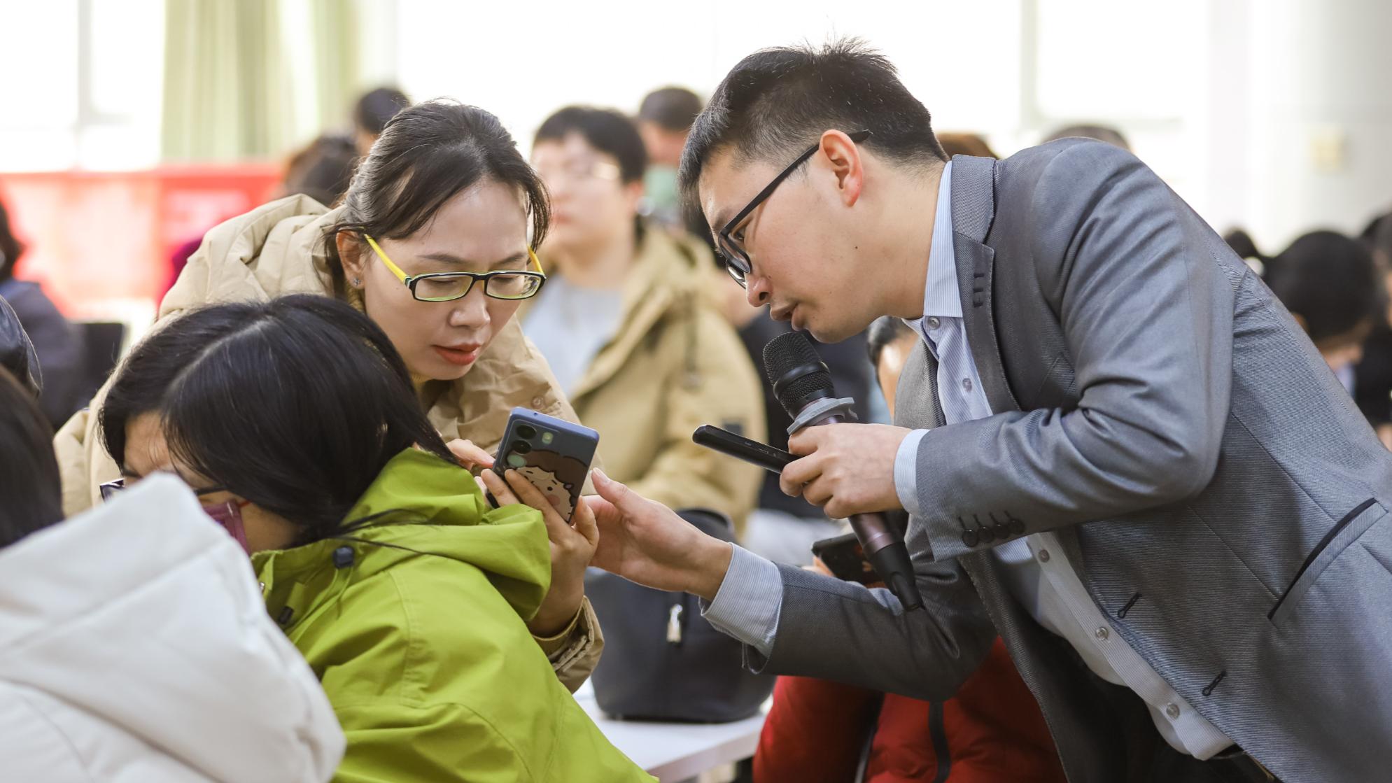 山東省青島市：「AI+ショートビデオ」公益研修で起業・就職を支援