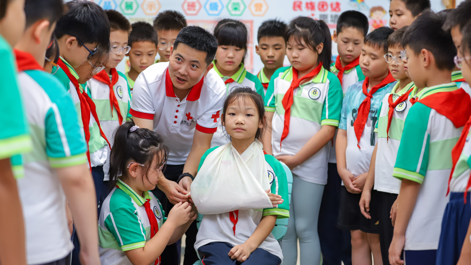 山東省青島市：子供が救急を学び、安全に成長